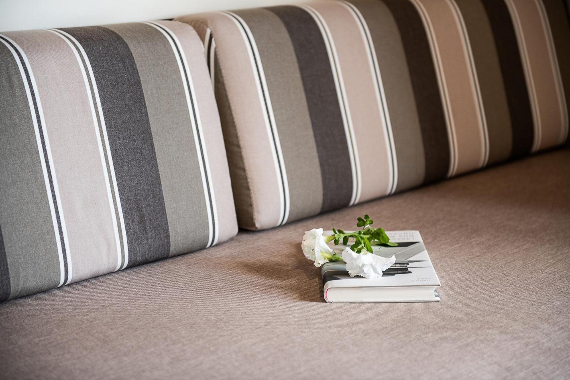 Lia Beachfront Apartments Stalós Zewnętrze zdjęcie