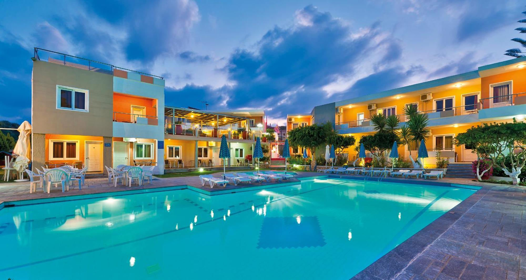 Lia Beachfront Apartments Stalós Zewnętrze zdjęcie